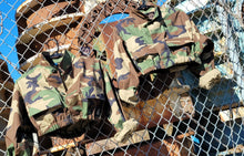 Load image into Gallery viewer, Dame Collections Cropped Army Jacket
